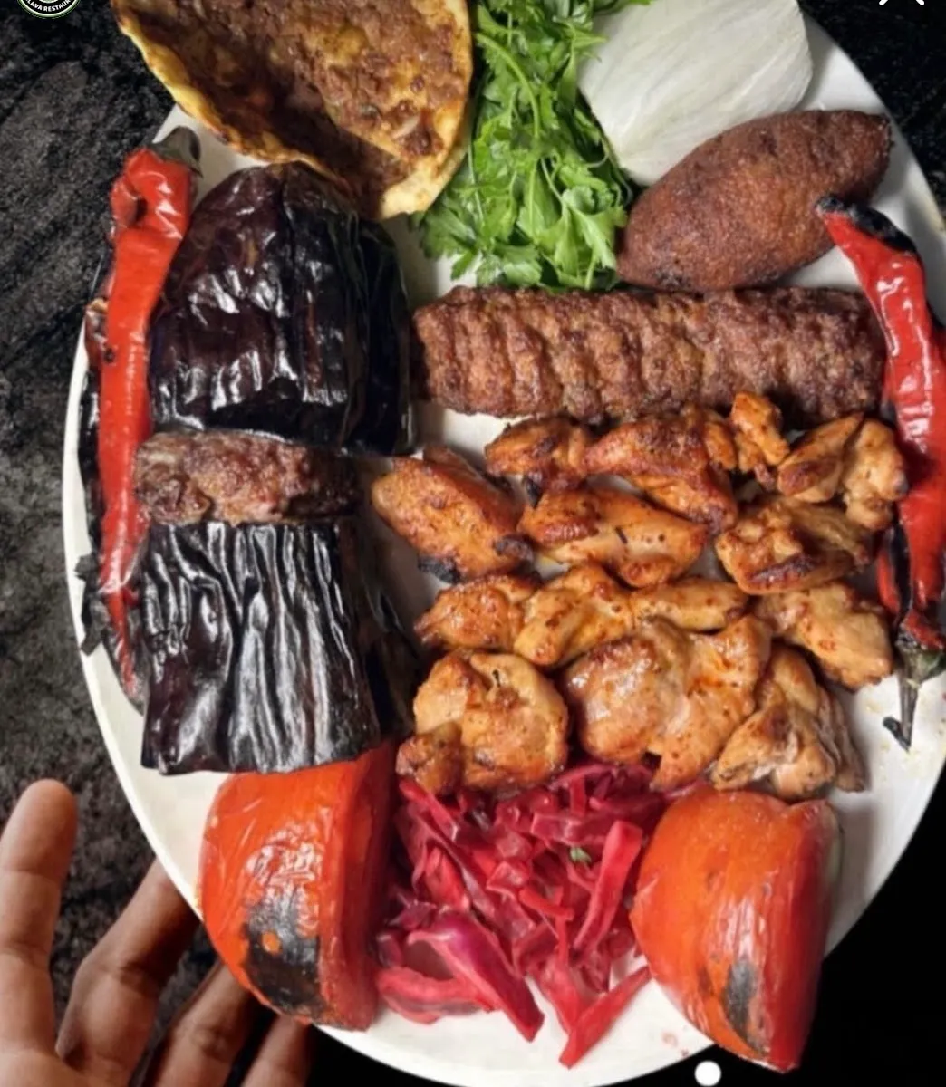 02 Kervansaray Restoran ve Şarküteri(Şambayatlı Hocanın Yeri) — photo 3