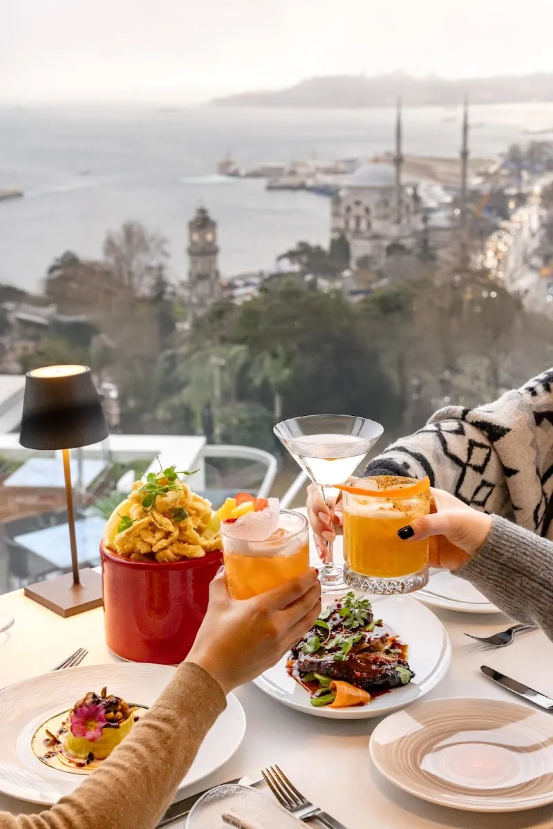 16 Roof Bar & Restaurant - Swissotel The Bosphorus — photo 4