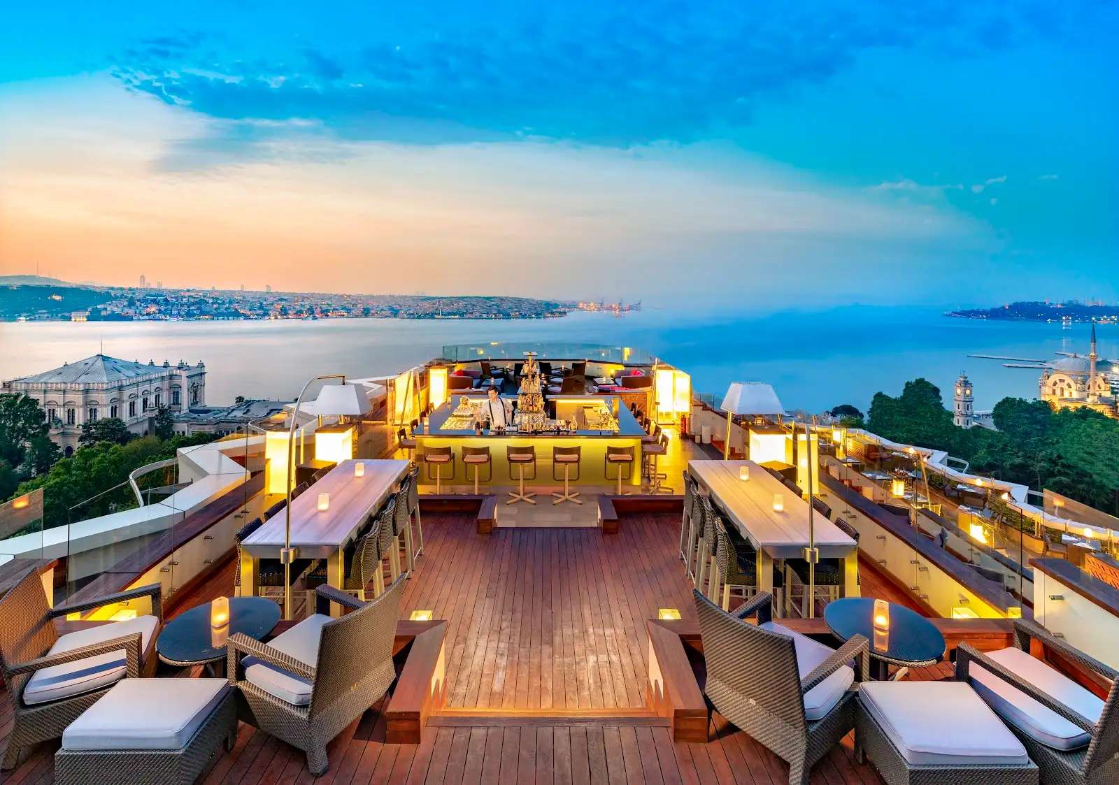 16 Roof Bar & Restaurant - Swissotel The Bosphorus — photo 8