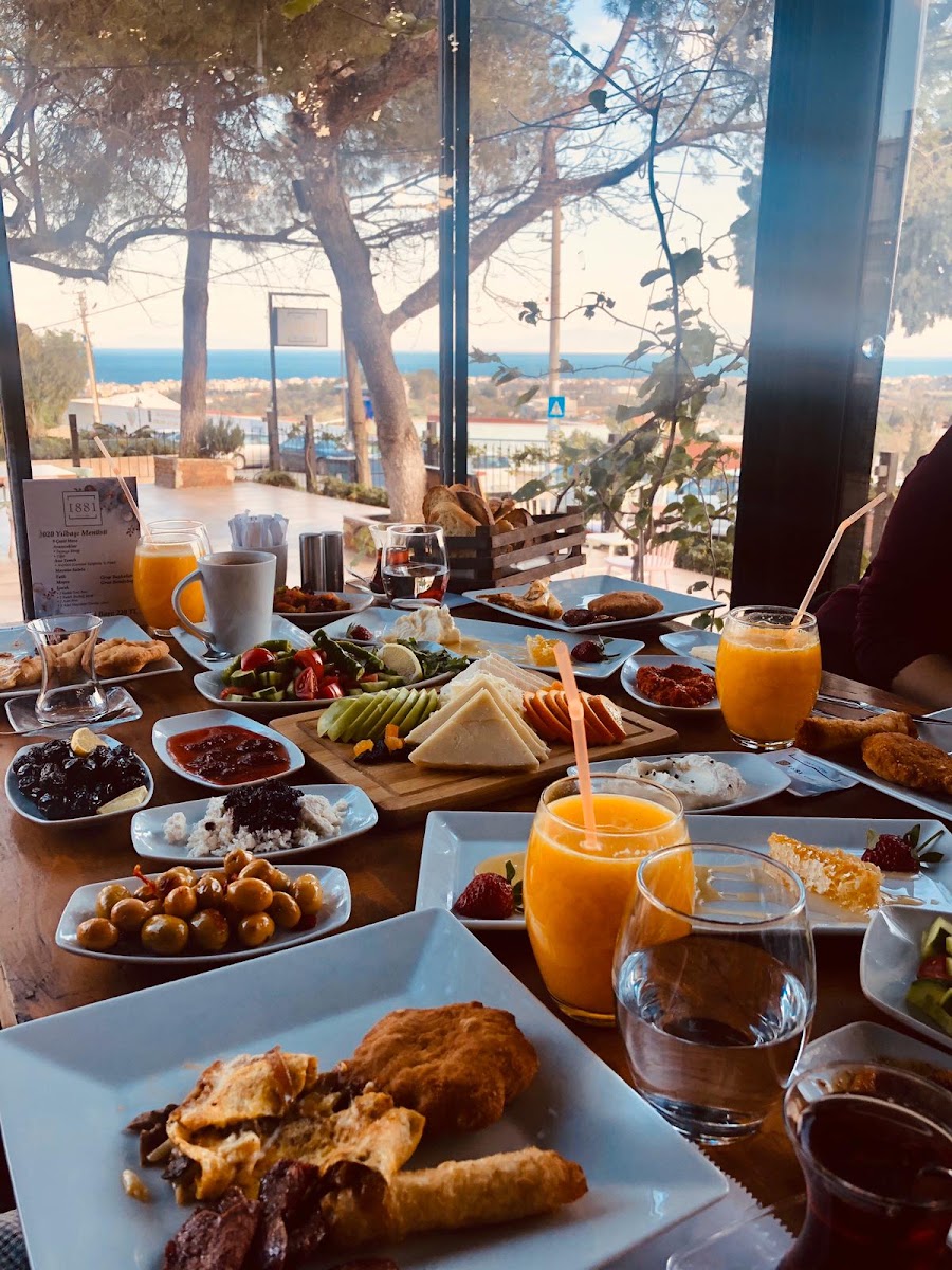 1881 Cafe & Lounge — fotoğraf 5