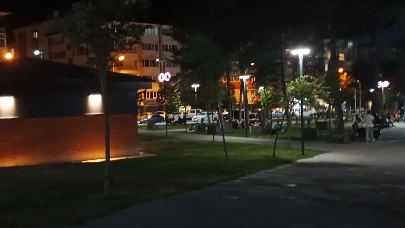 27 Haziran Öğretmenler Parkı — fotoğraf 2