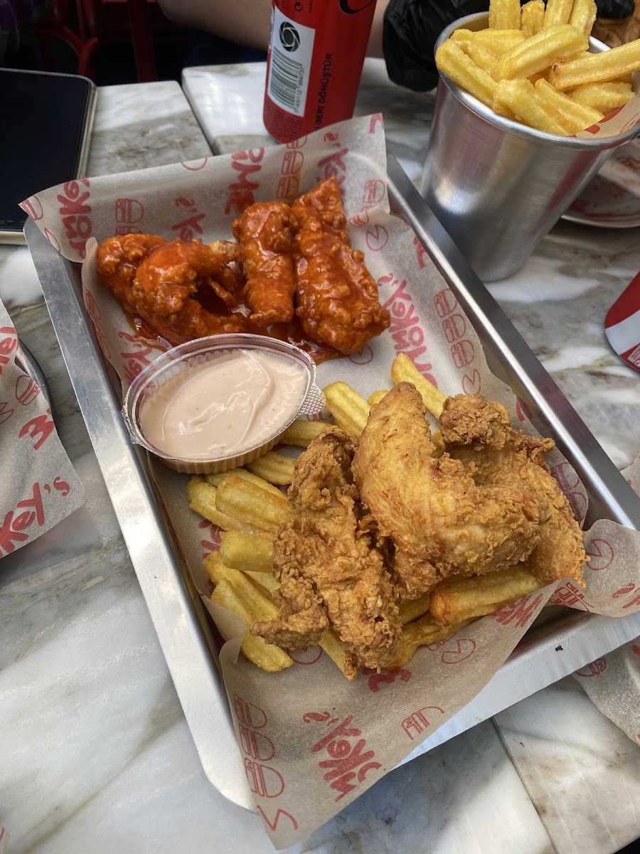 3 MONKEY’S BURGER — fotoğraf 5