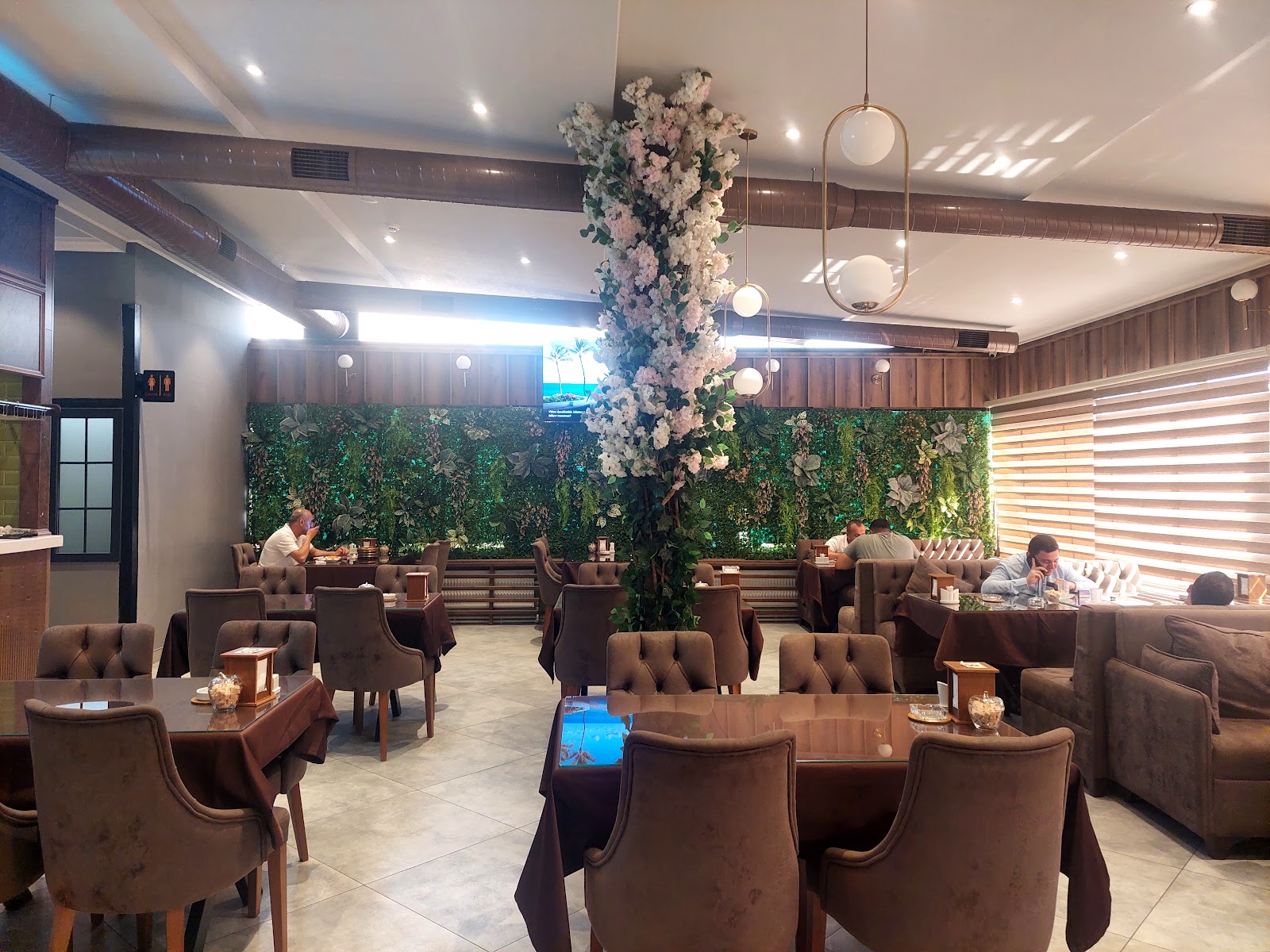 50 Qəpik Restoran Park Badamdar — fotoğraf 2