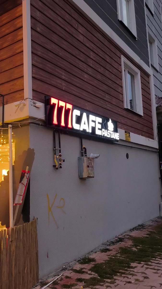 777 Cafe & Pastane — fotoğraf 3