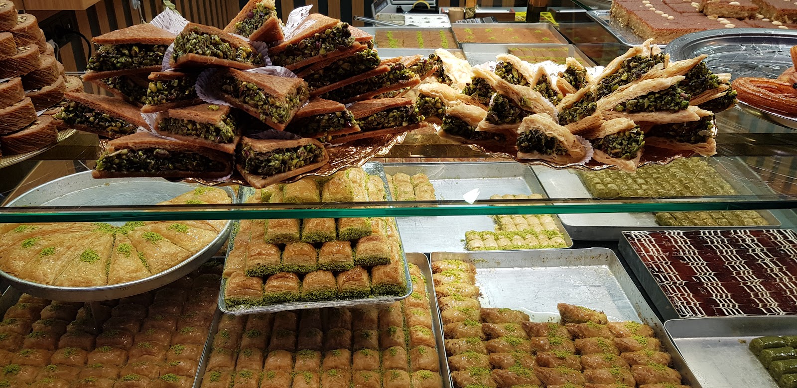 A' Saftat Anteplioglu Baklava Kadayif — photo 3