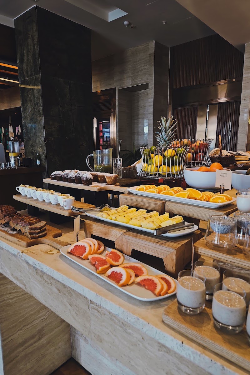 ABAKUZ Restaurant — photo