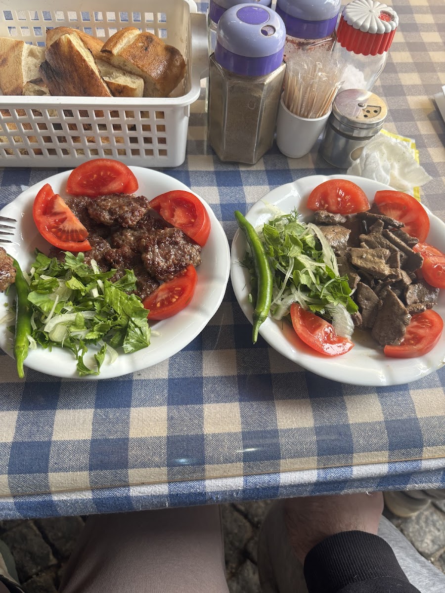 Adalılar Kebap Salonu — fotoğraf 2