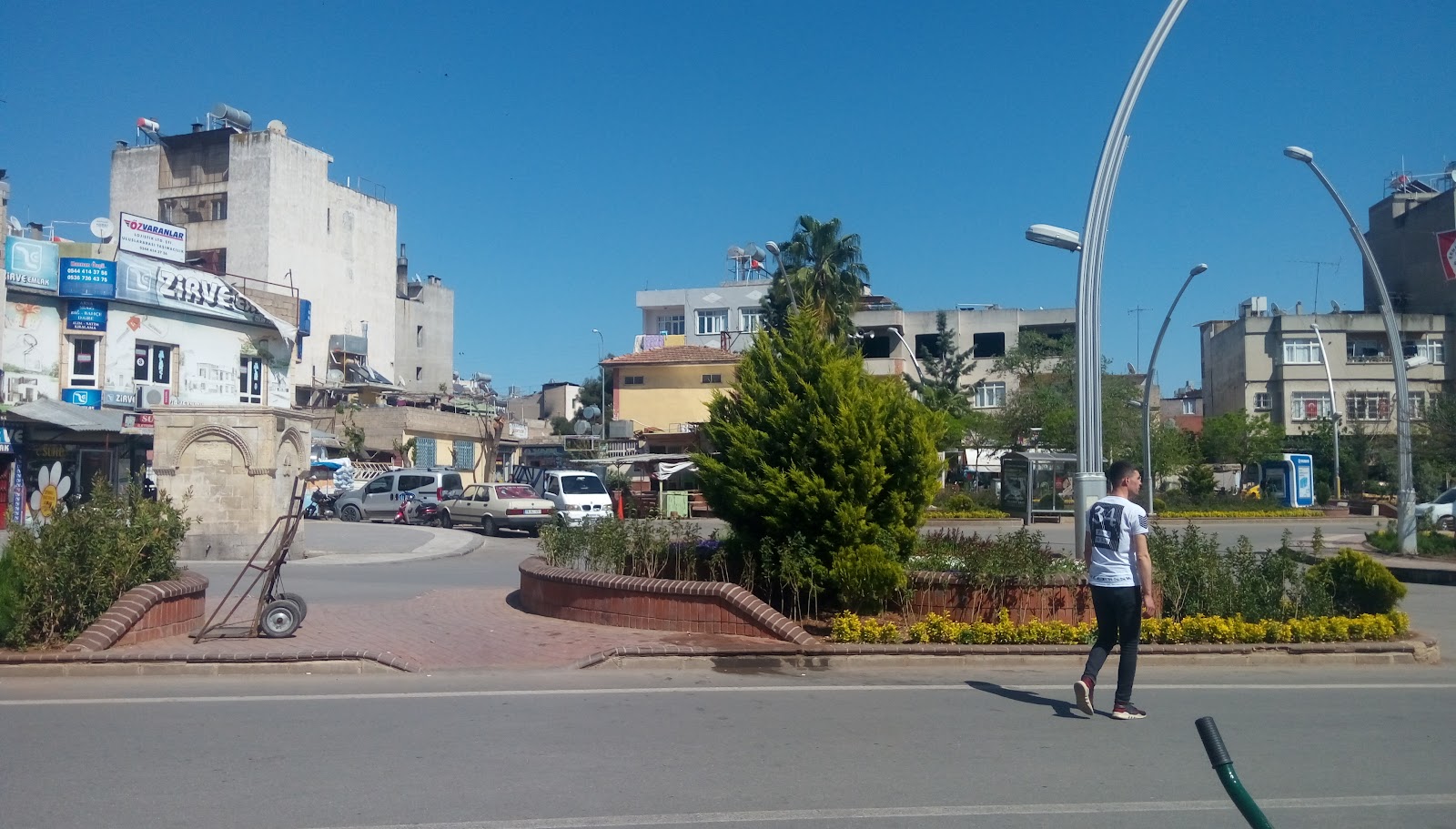 Adnan Menderes Parkı — fotoğraf 2