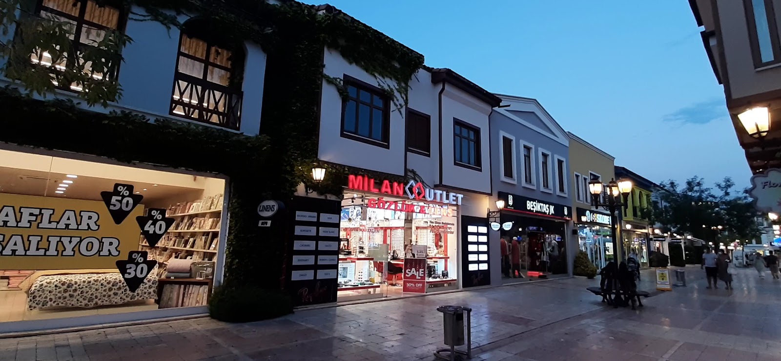 Afium Outlet ve Eğlence Merkezi — fotoğraf 3
