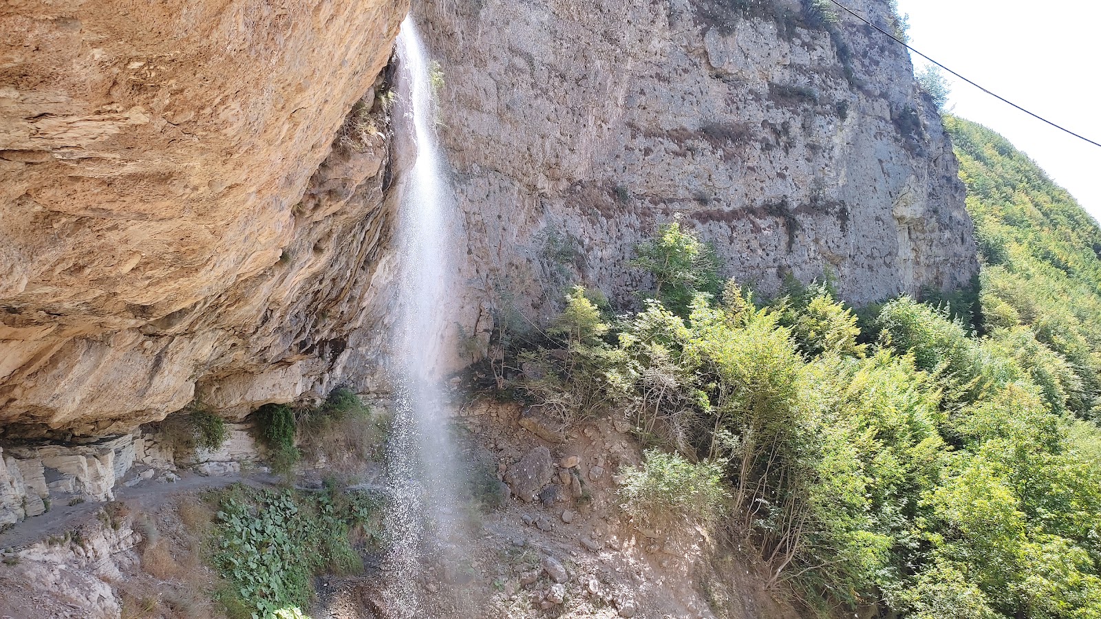 Afurja Waterfall — photo 4