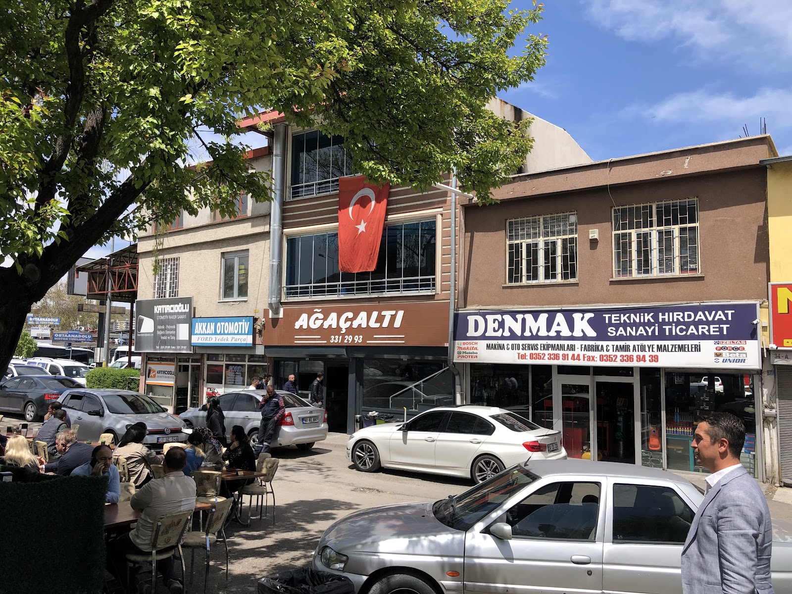 Ağaçaltı — fotoğraf