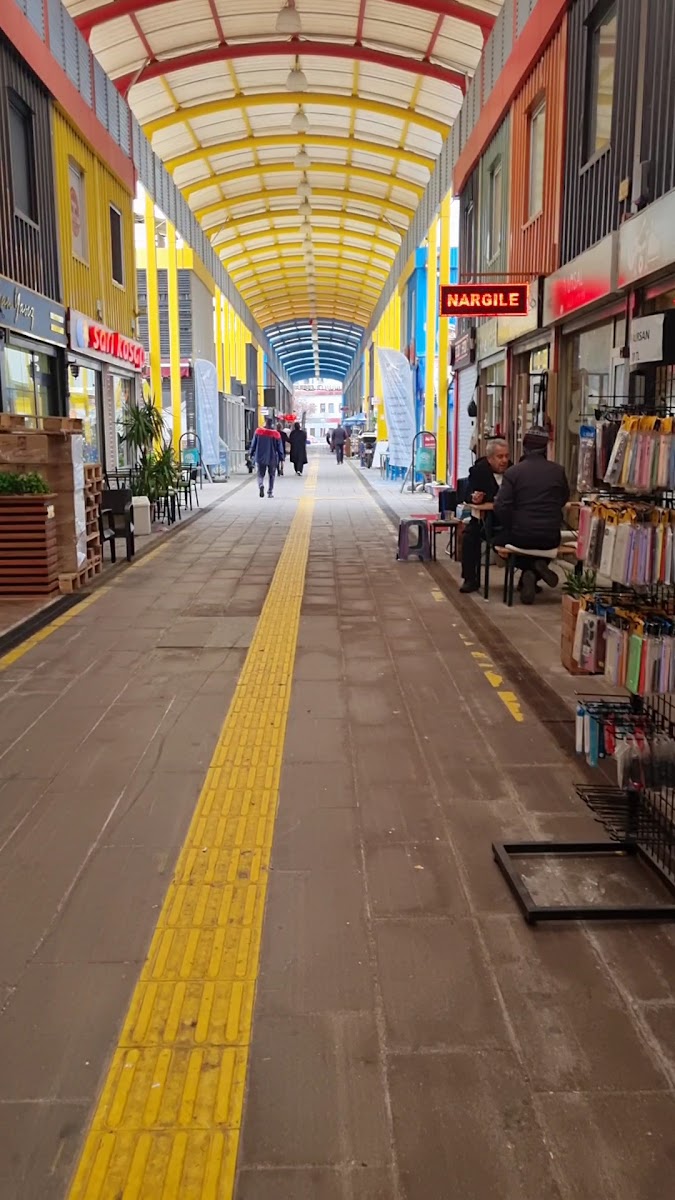 Agora Çarşısı — fotoğraf 2