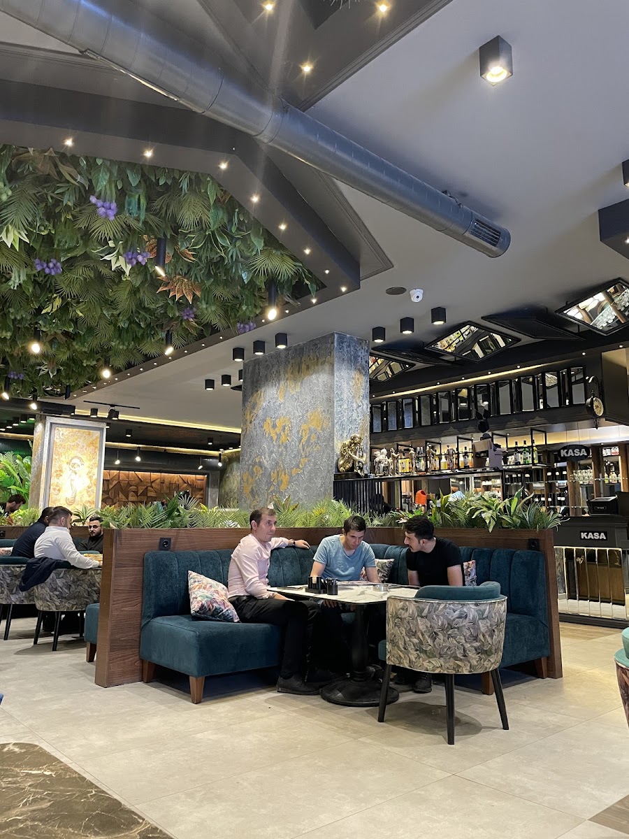 AHQAM CAFE LOUNGE RESTAURANT — fotoğraf