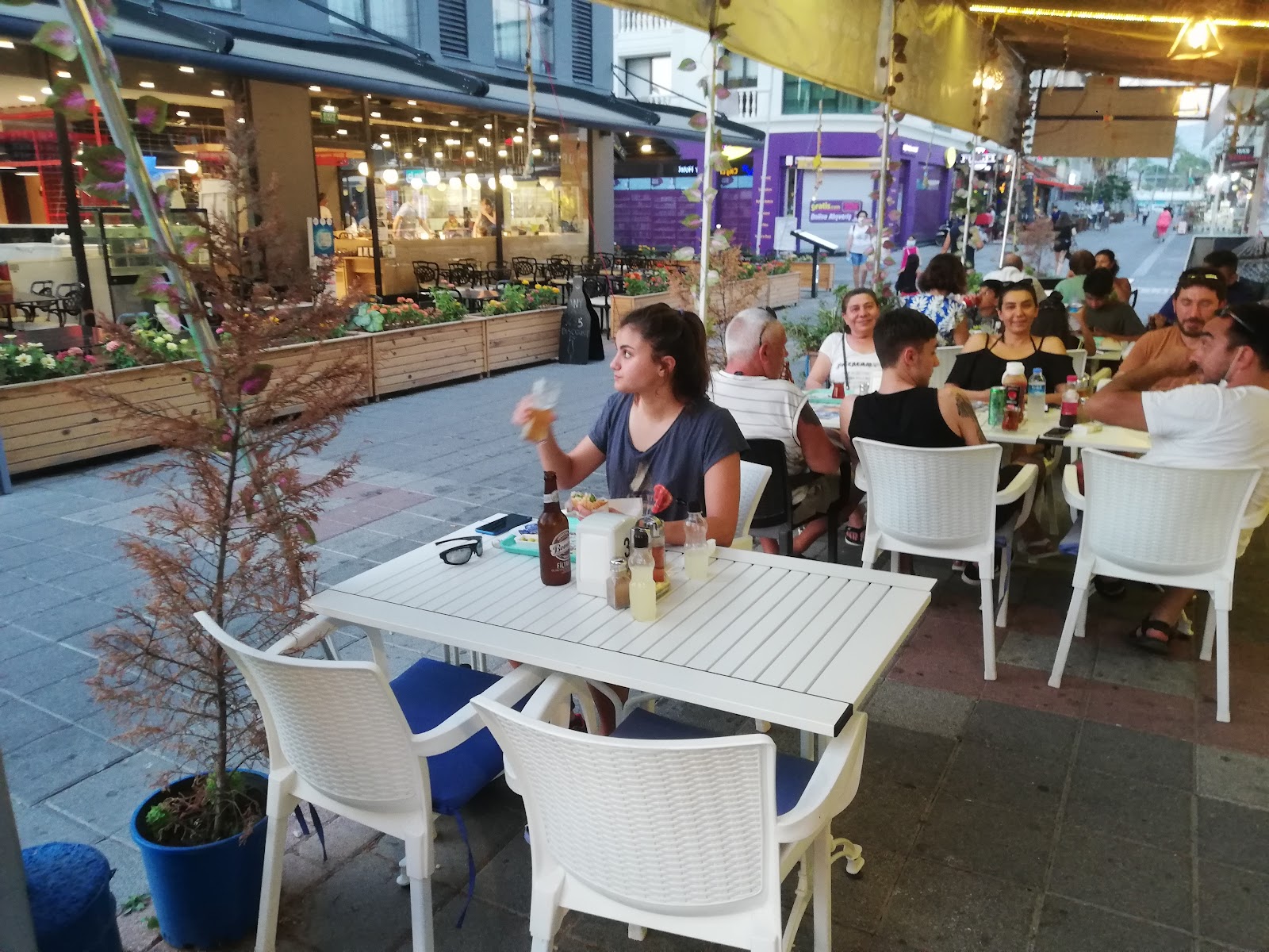 Ailem Kafe Restaurant — photo 2
