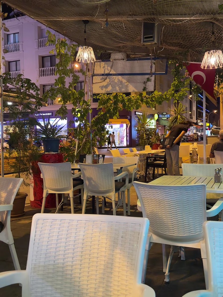 Ailem Kafe Restaurant — photo 3