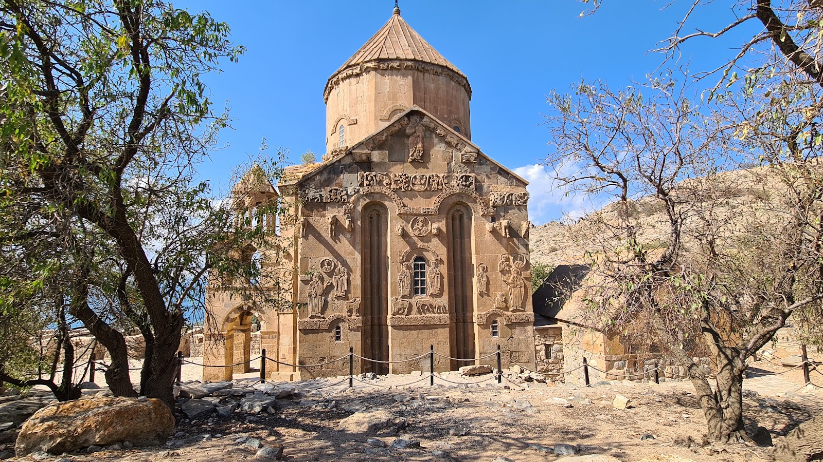 Akdamar Adası Kilisesi — fotoğraf 4