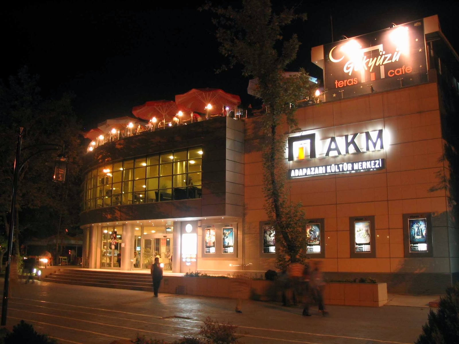 AKM (Adapazarı Kültür Merkezi) — fotoğraf 2