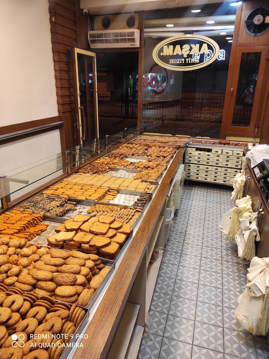 Akşam Simit Fırını Hürriyet caddesi — photo 5