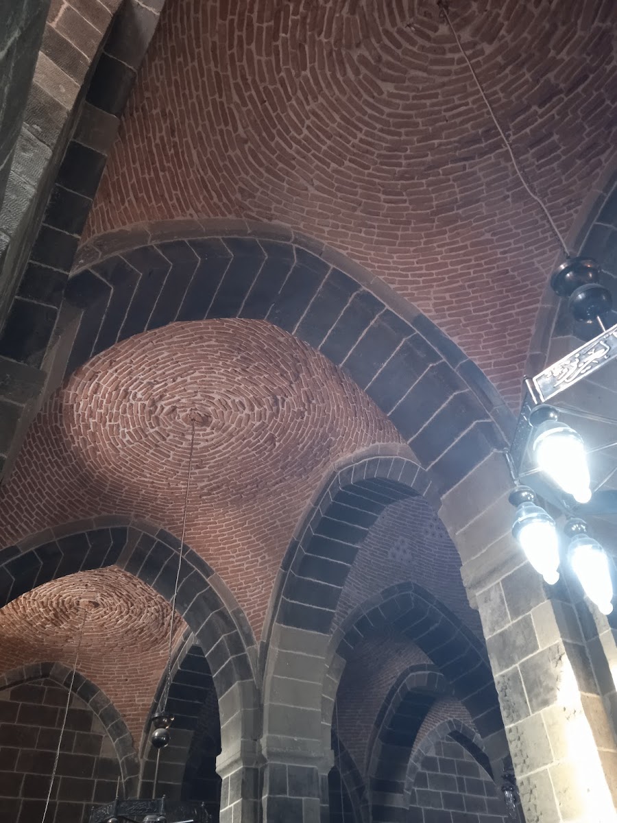 Alaaddin Bey Camii