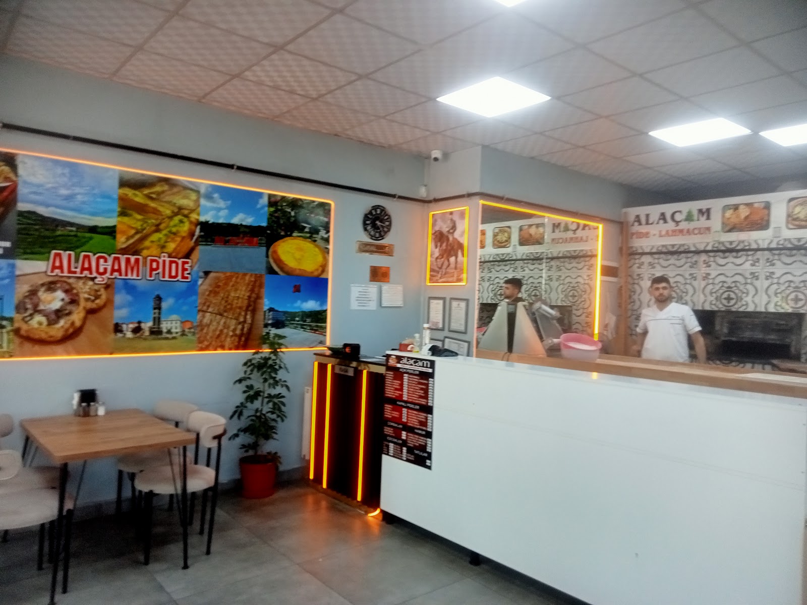 Alaçam Pide Osman Usta lahmacun — fotoğraf 2