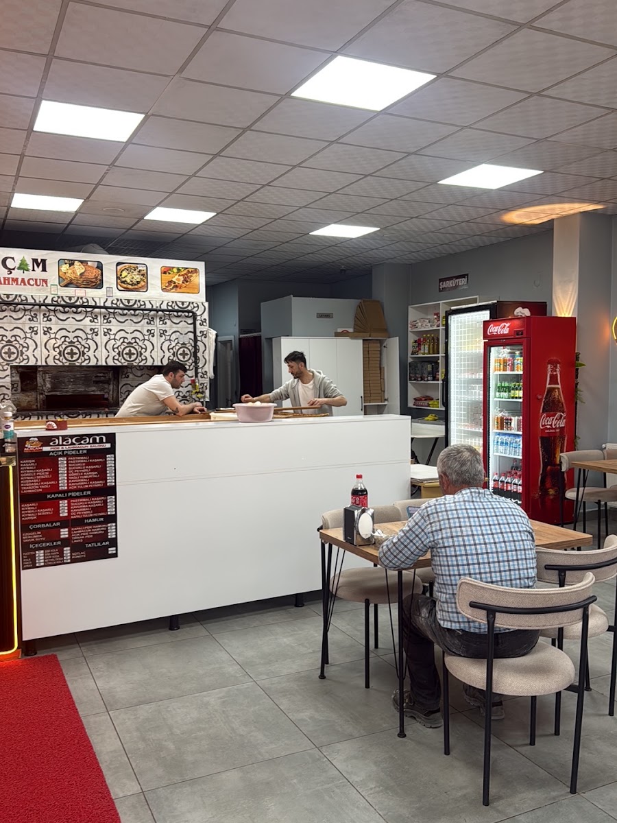 Alaçam Pide Osman Usta lahmacun — fotoğraf 4