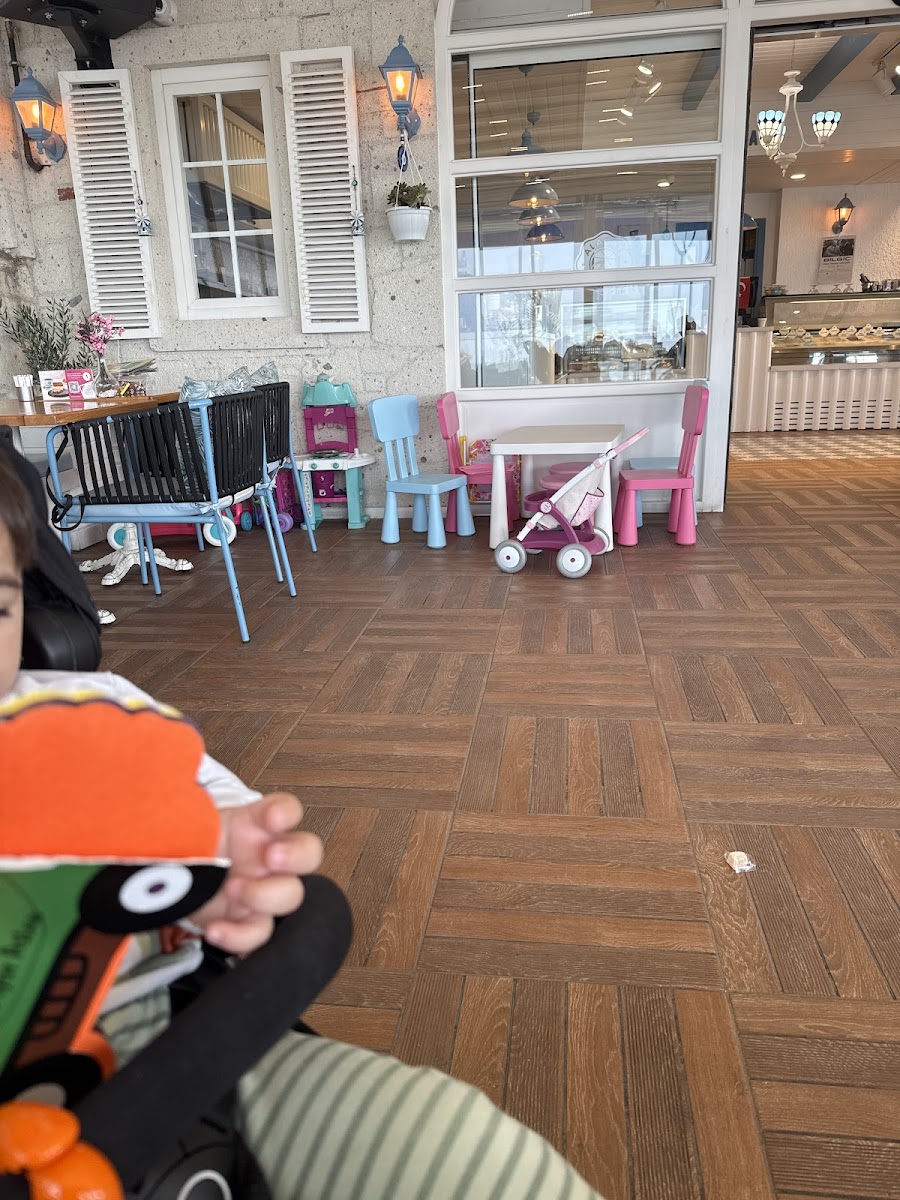 Alaçatı Muhallebicisi Çiftlikköy — fotoğraf 2