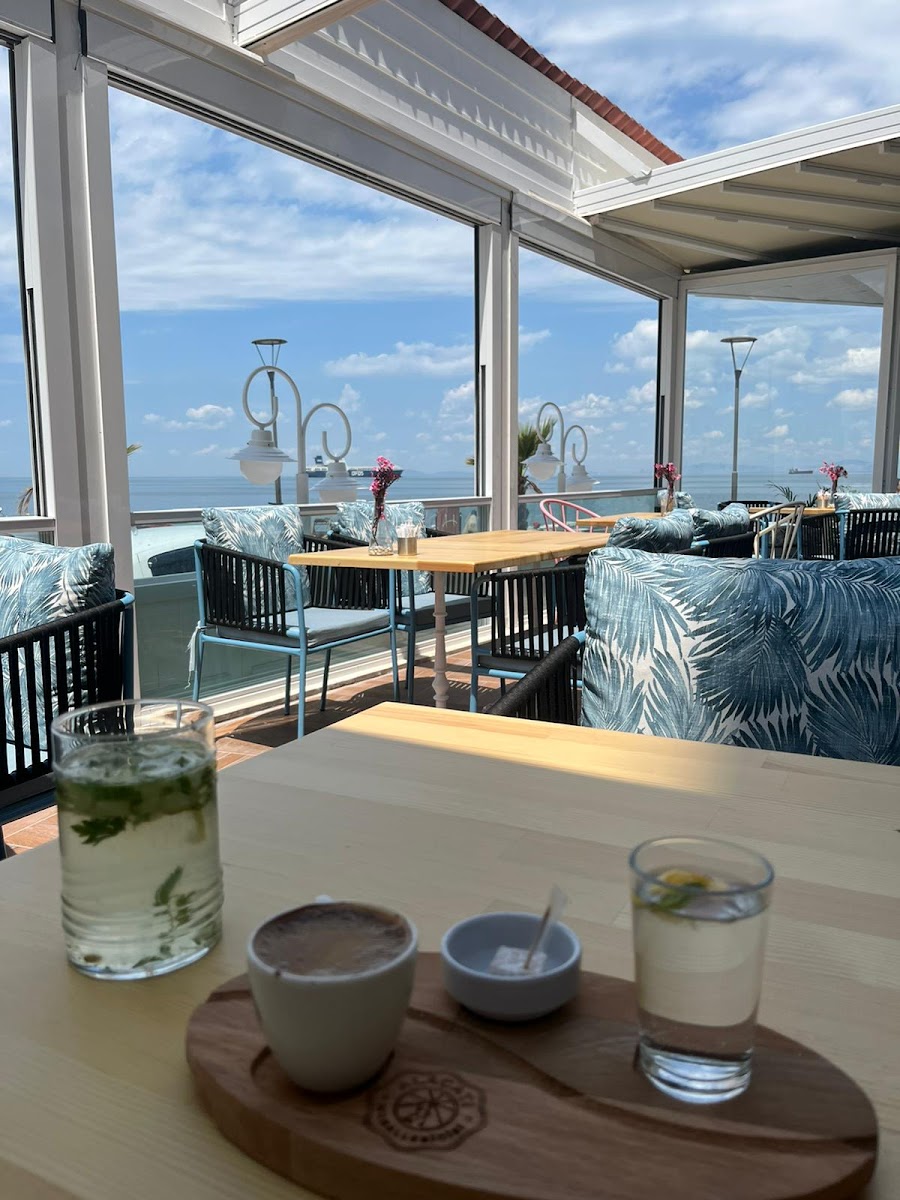 Alaçatı Muhallebicisi Çiftlikköy — fotoğraf 8