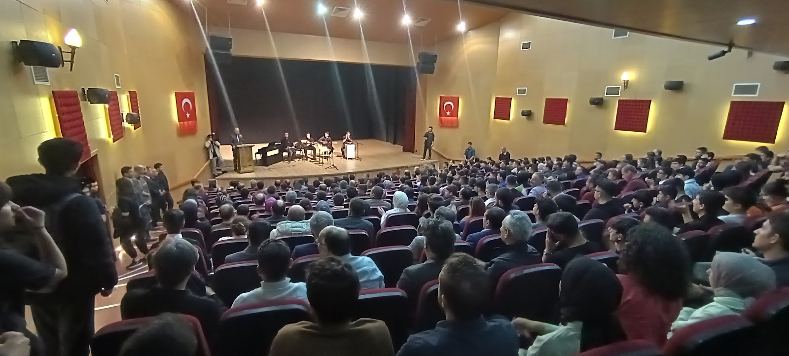 Alaeddin Yavaşça Cultural Center — fotoğraf 4