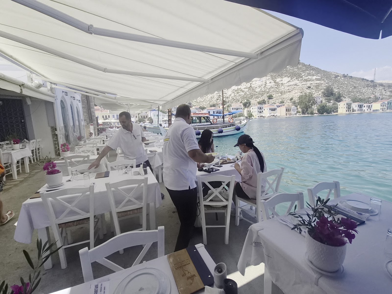 Alexandra's Restaurant — photo 3