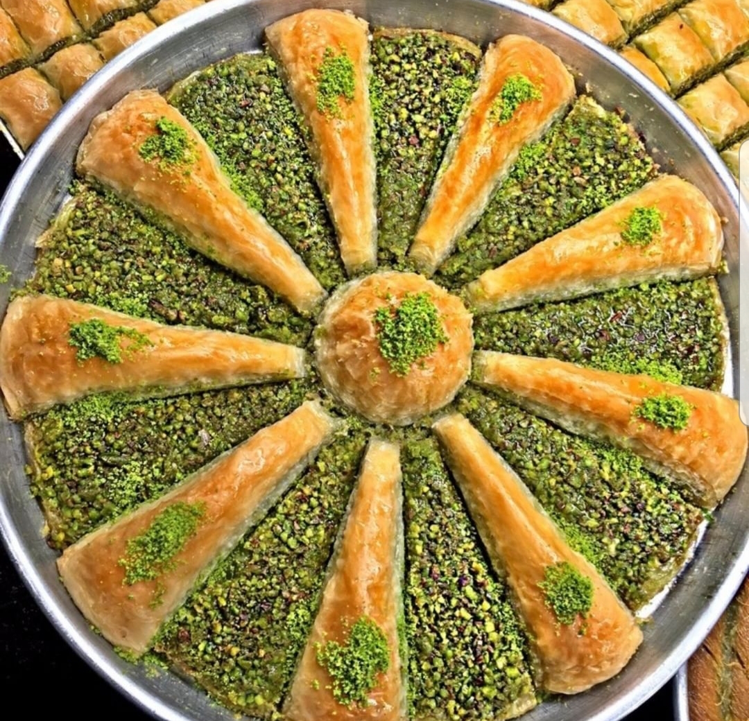 Ali usta kadayıf baklava kunefe istinye — photo 5