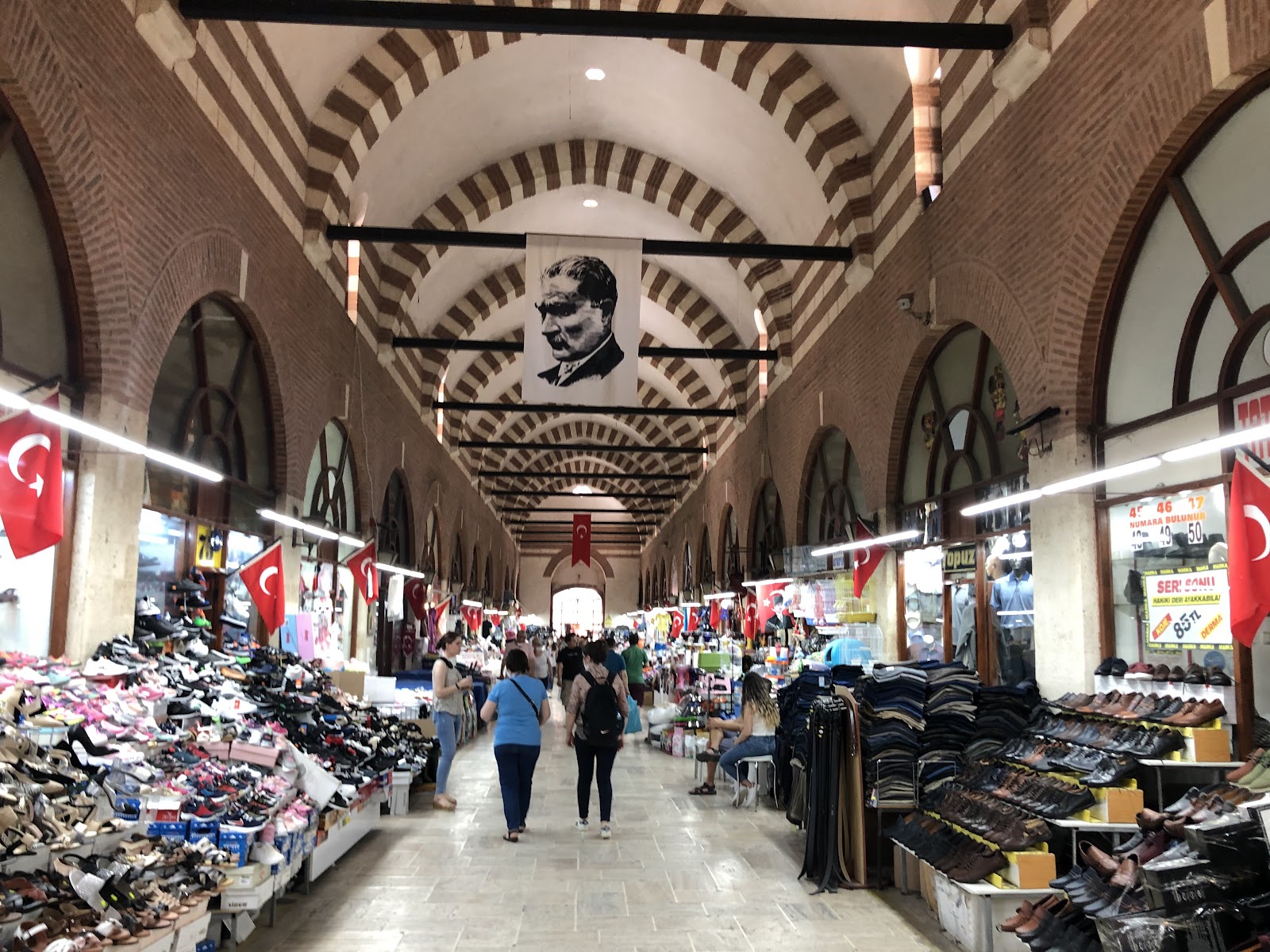 Alipaşa Çarşısı — fotoğraf 1