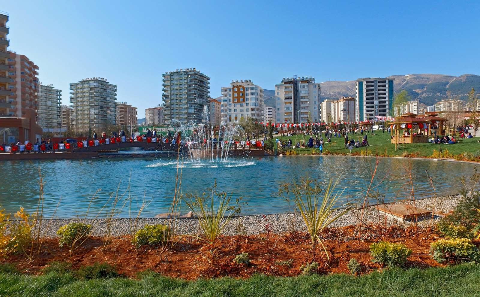 Aliya İzzetbegoviç Parkı — fotoğraf