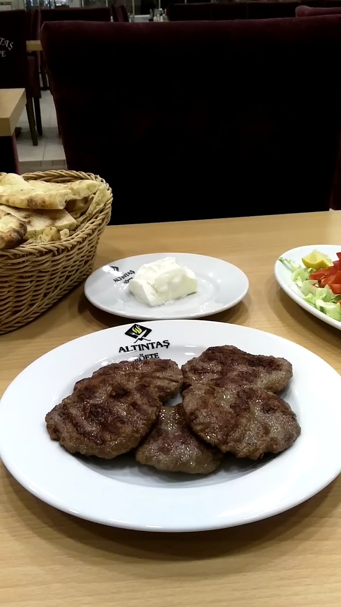 Altıntaş Köfte — fotoğraf 3
