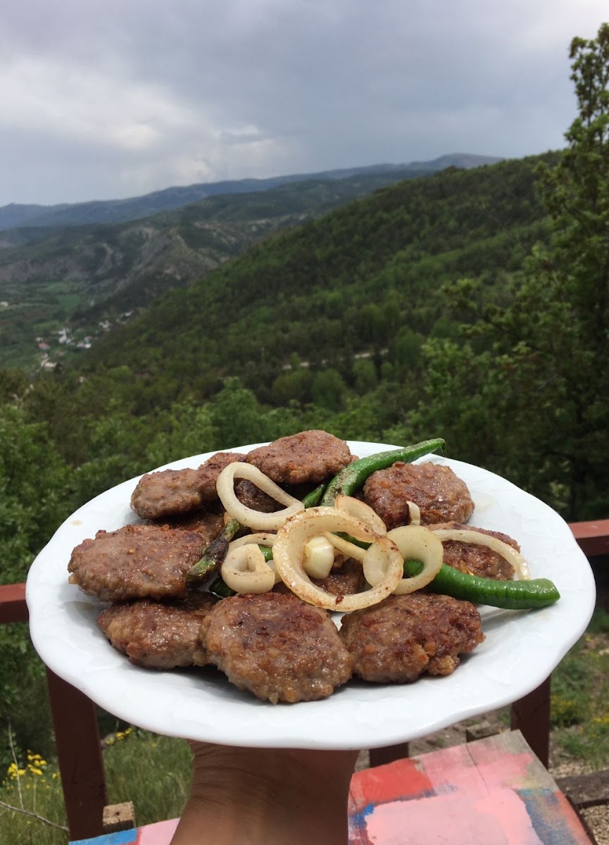 Alucra topcam restaurant et köfte kahvaltı — photo 2