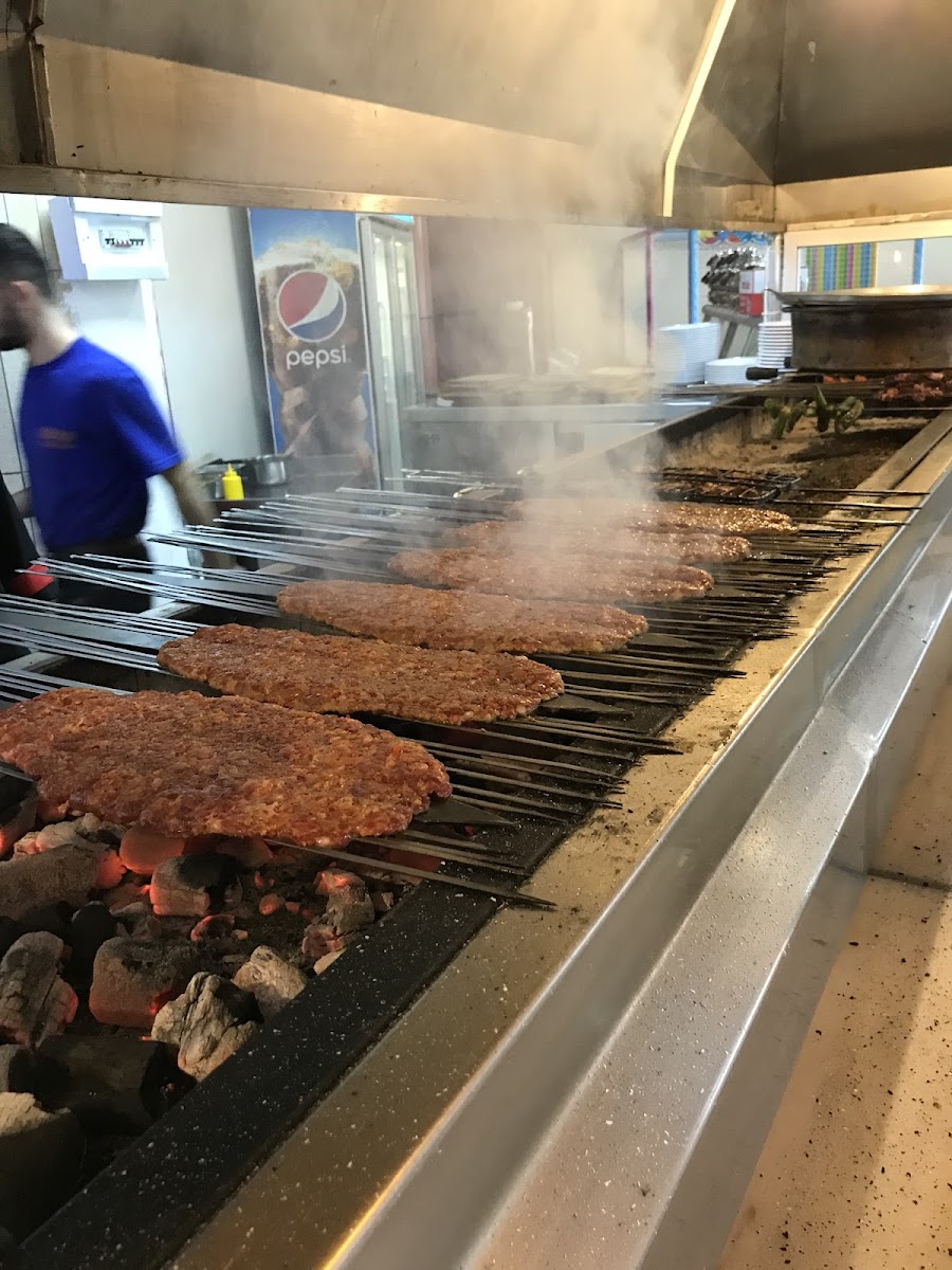 AMASYA ALTINŞİŞ ADANA KEBAP — fotoğraf