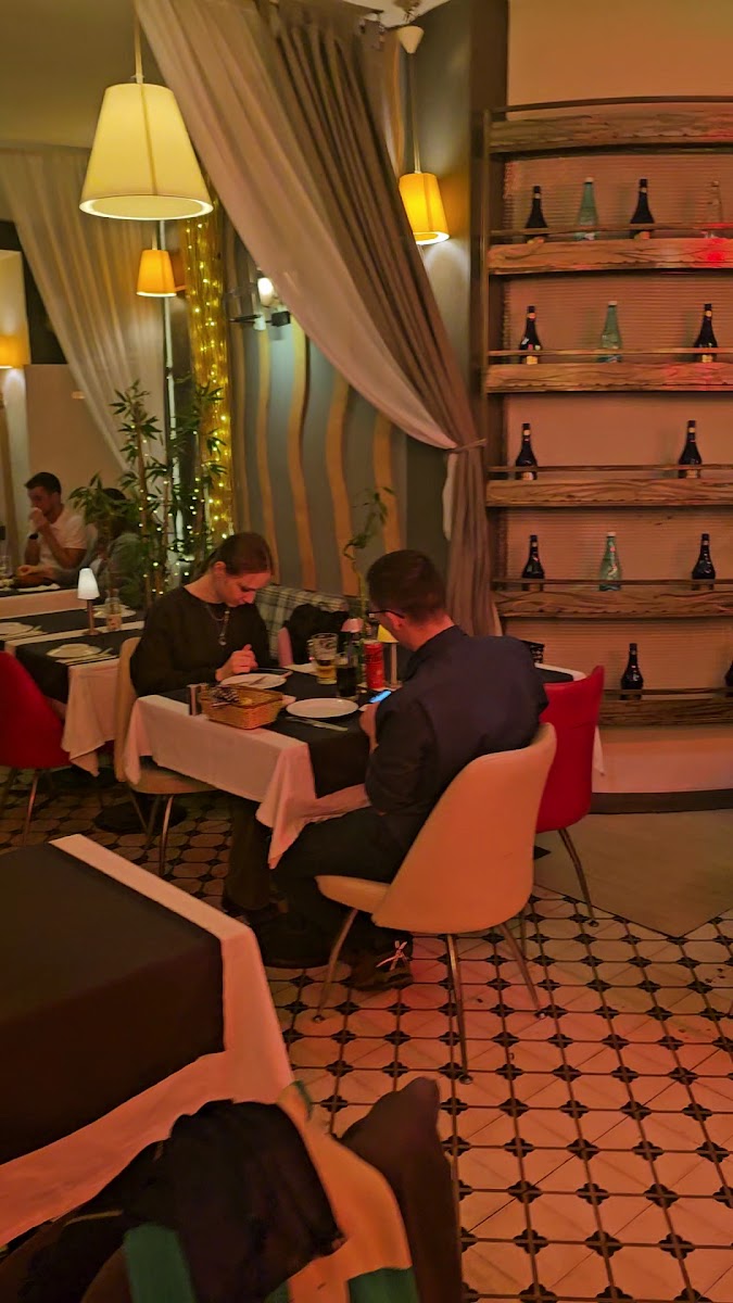 Amedros Cafe & Restaurant — fotoğraf 3