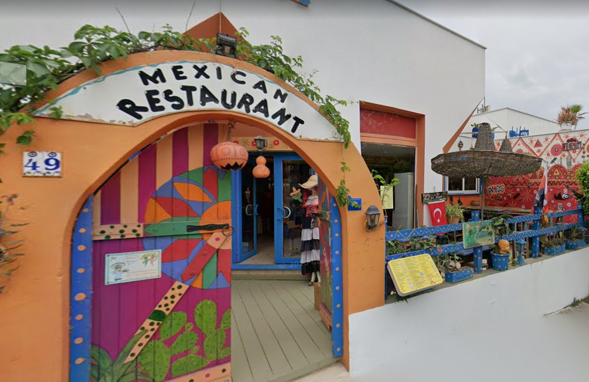 Amigos Restaurant — photo 2