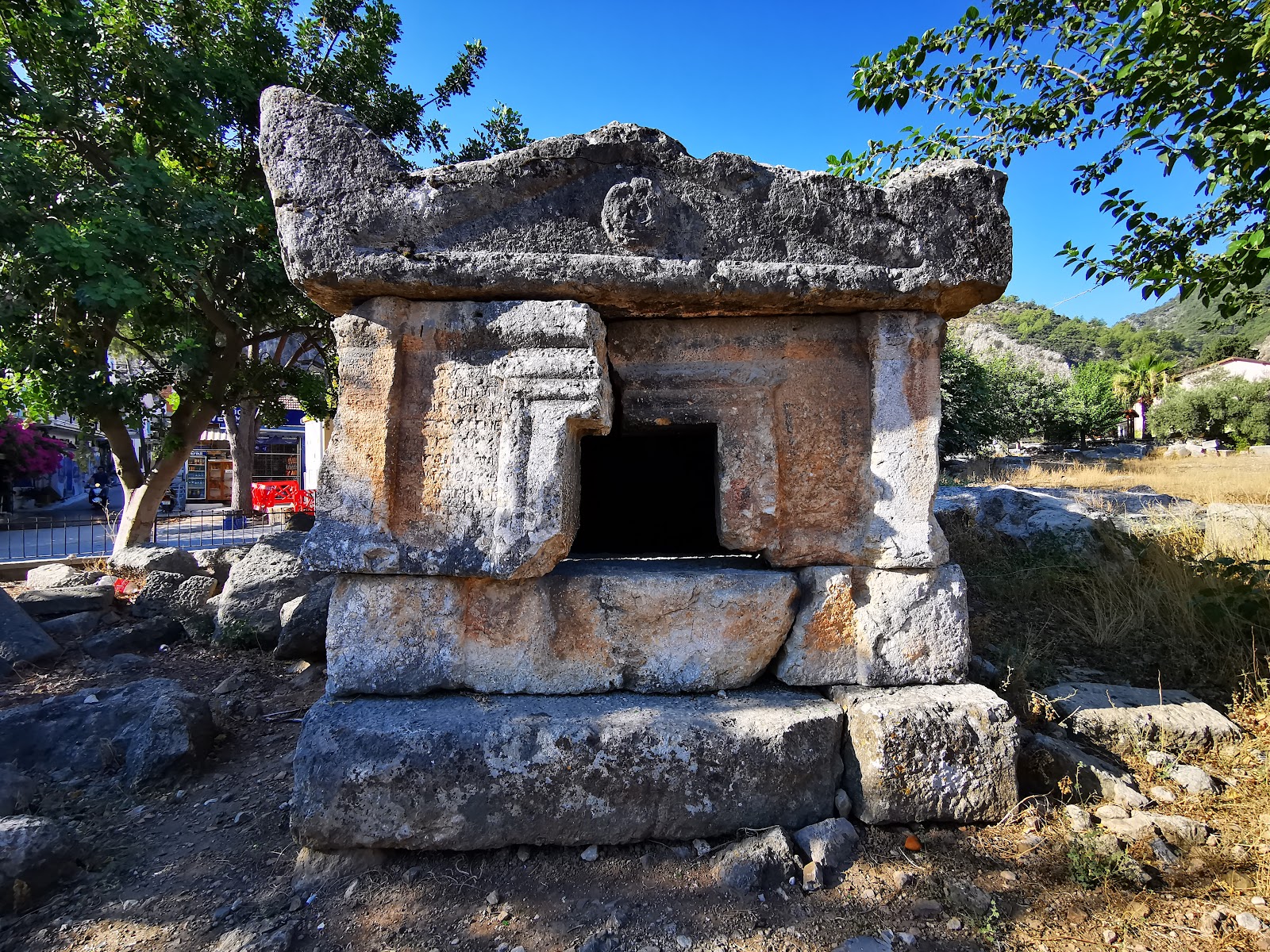 Antik Mezar — fotoğraf 5