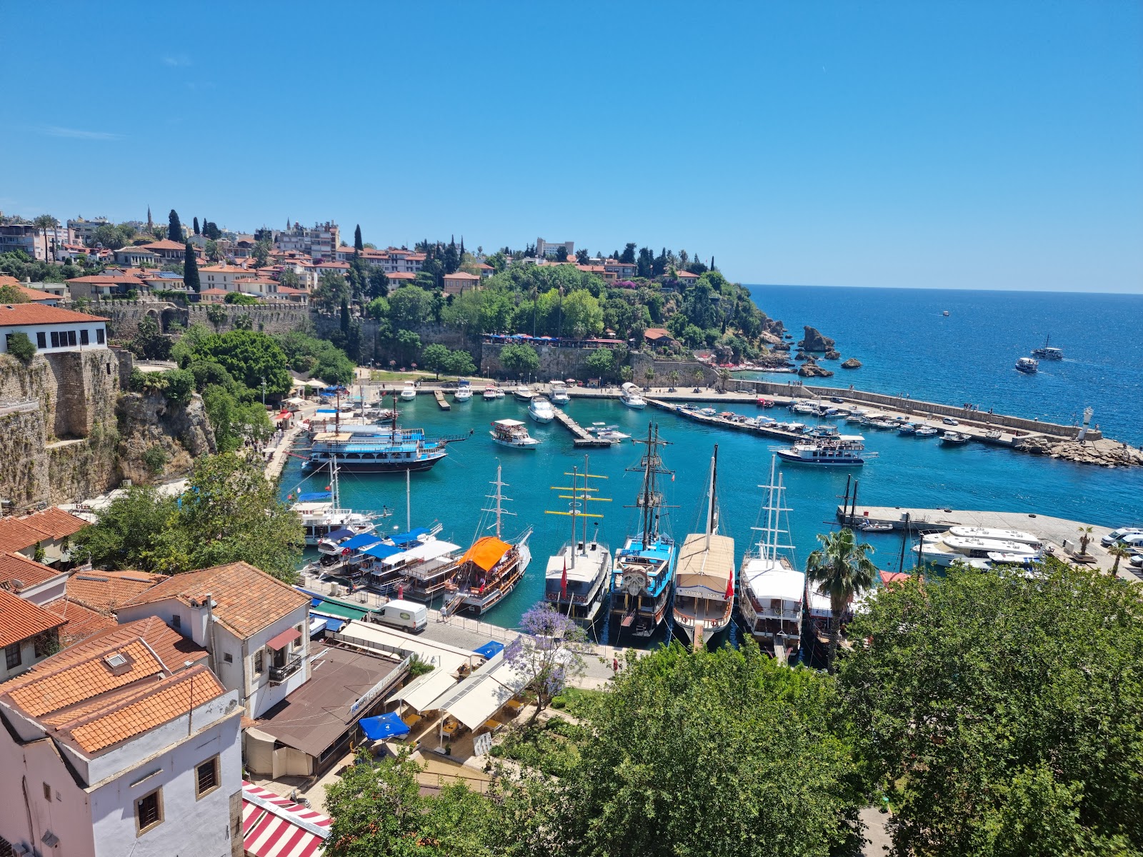 Antalya Kaleiçi Yat Limanı — fotoğraf 1