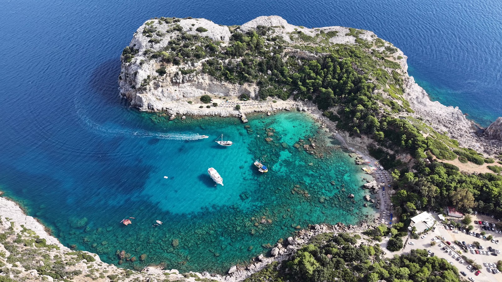 Anthony Quinn Bay viewpoint — photo 3