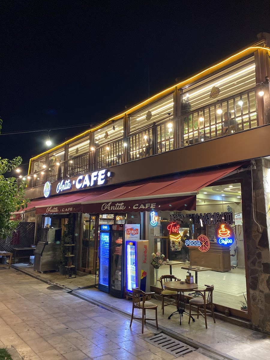 Antik Cafe — fotoğraf 1