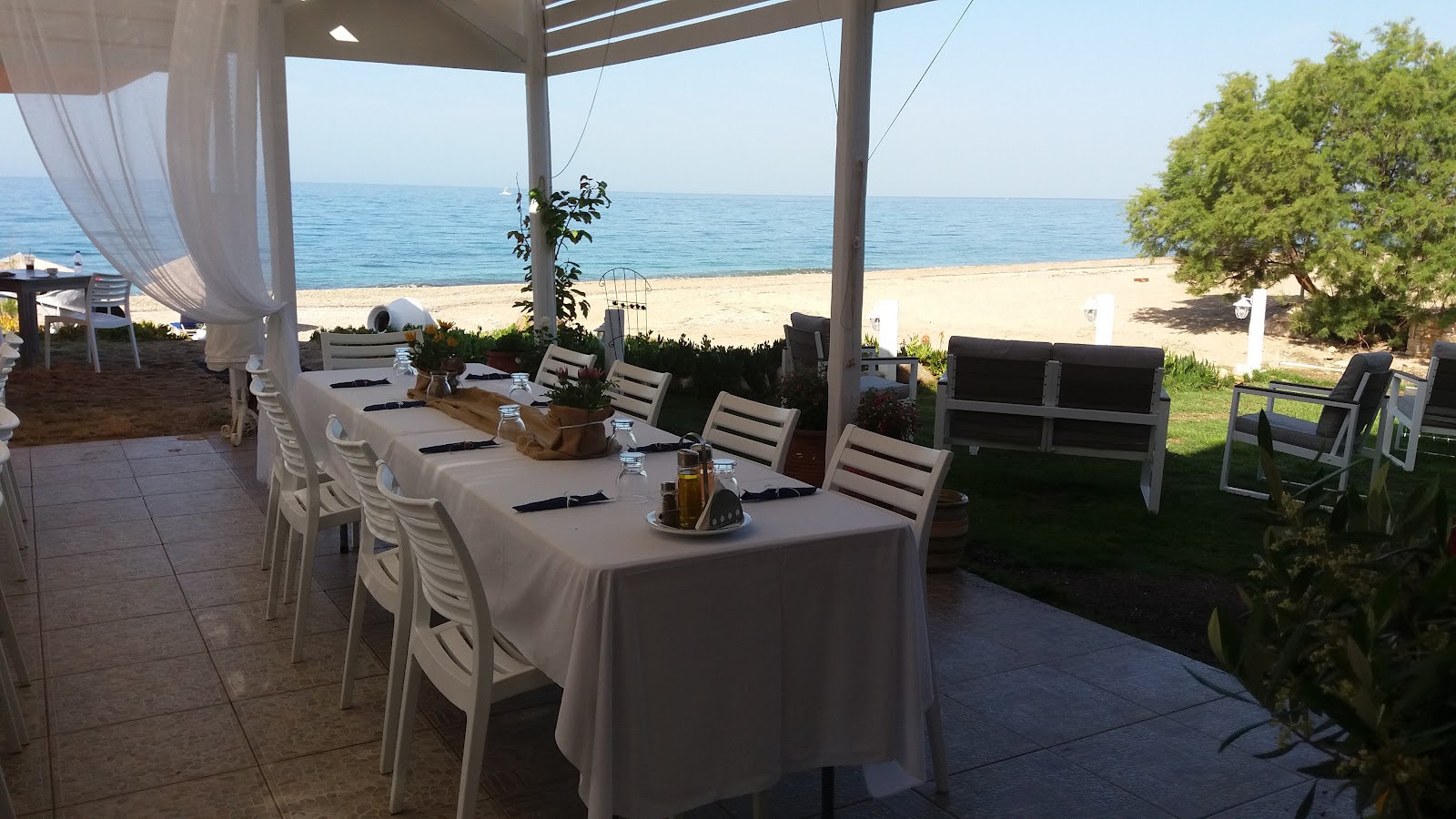 APHRODITE TAVERNA-STUDIOS — photo 2