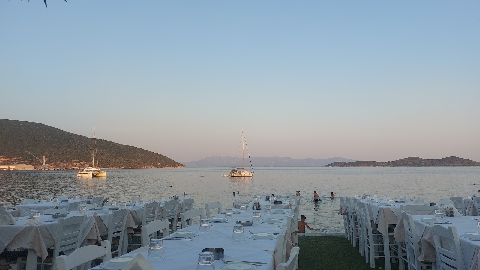 Apomero Greek Restaurant — photo 3