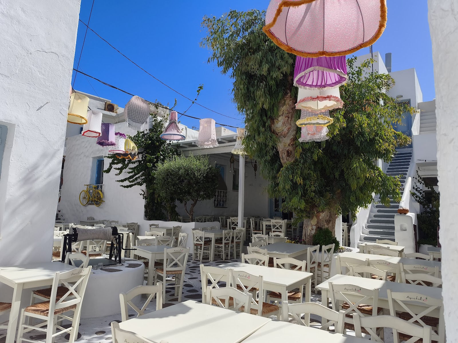 Apostolis — photo
