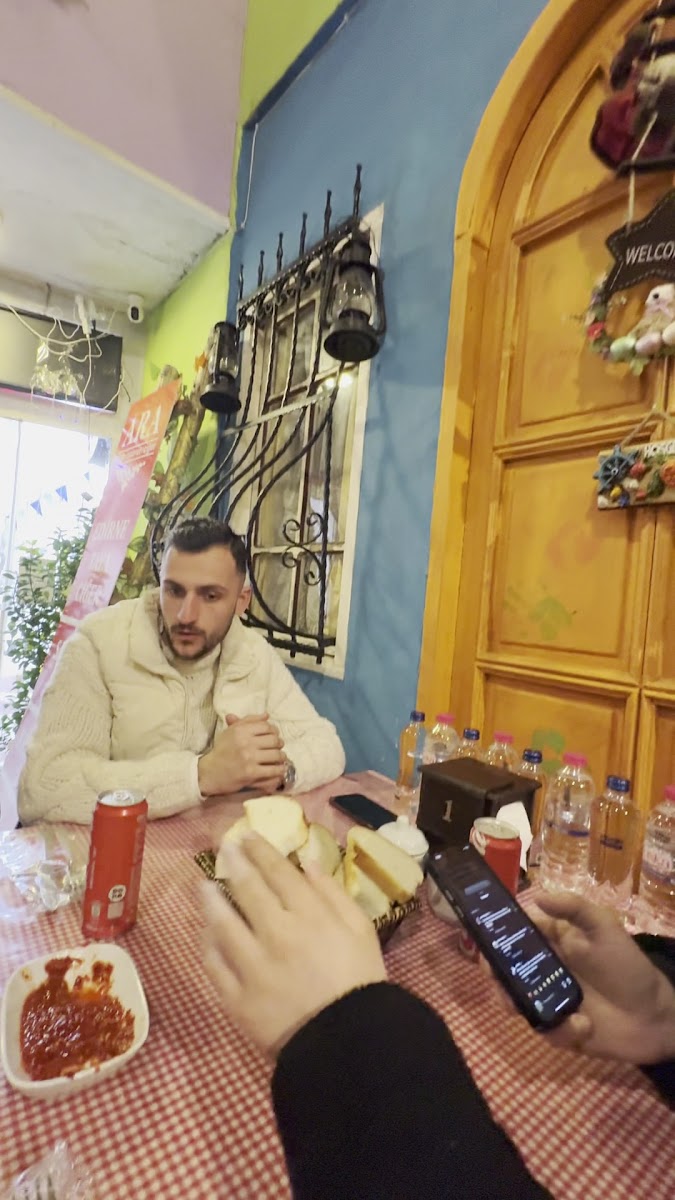 Ara restaurant köfte satıret Edirne tava ciğeri — fotoğraf 2