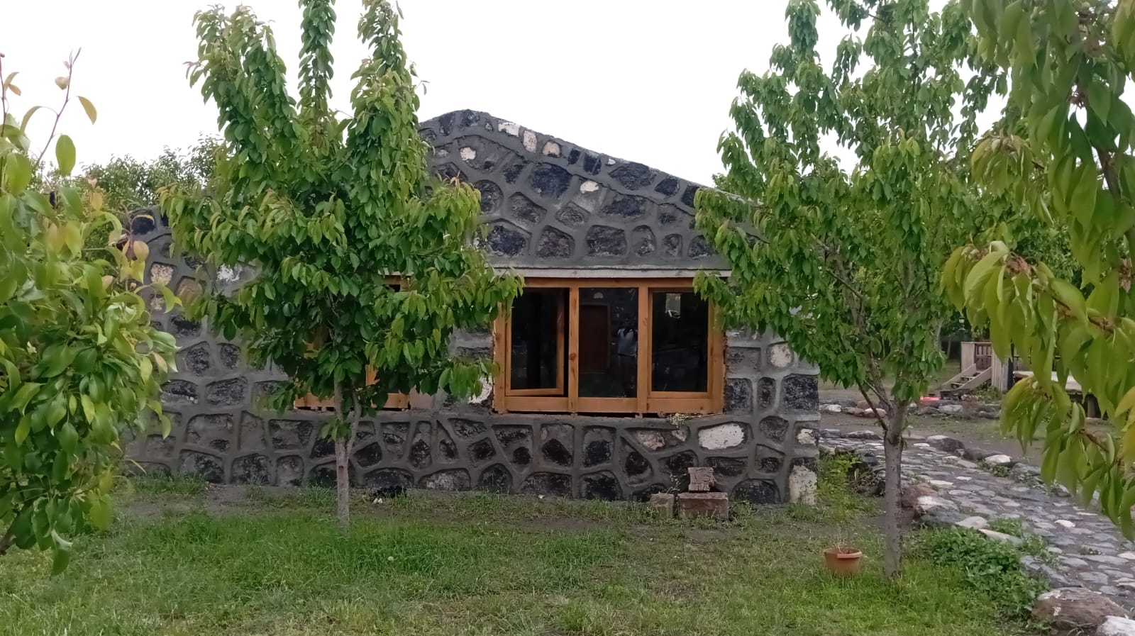 Ararat Garden — fotoğraf