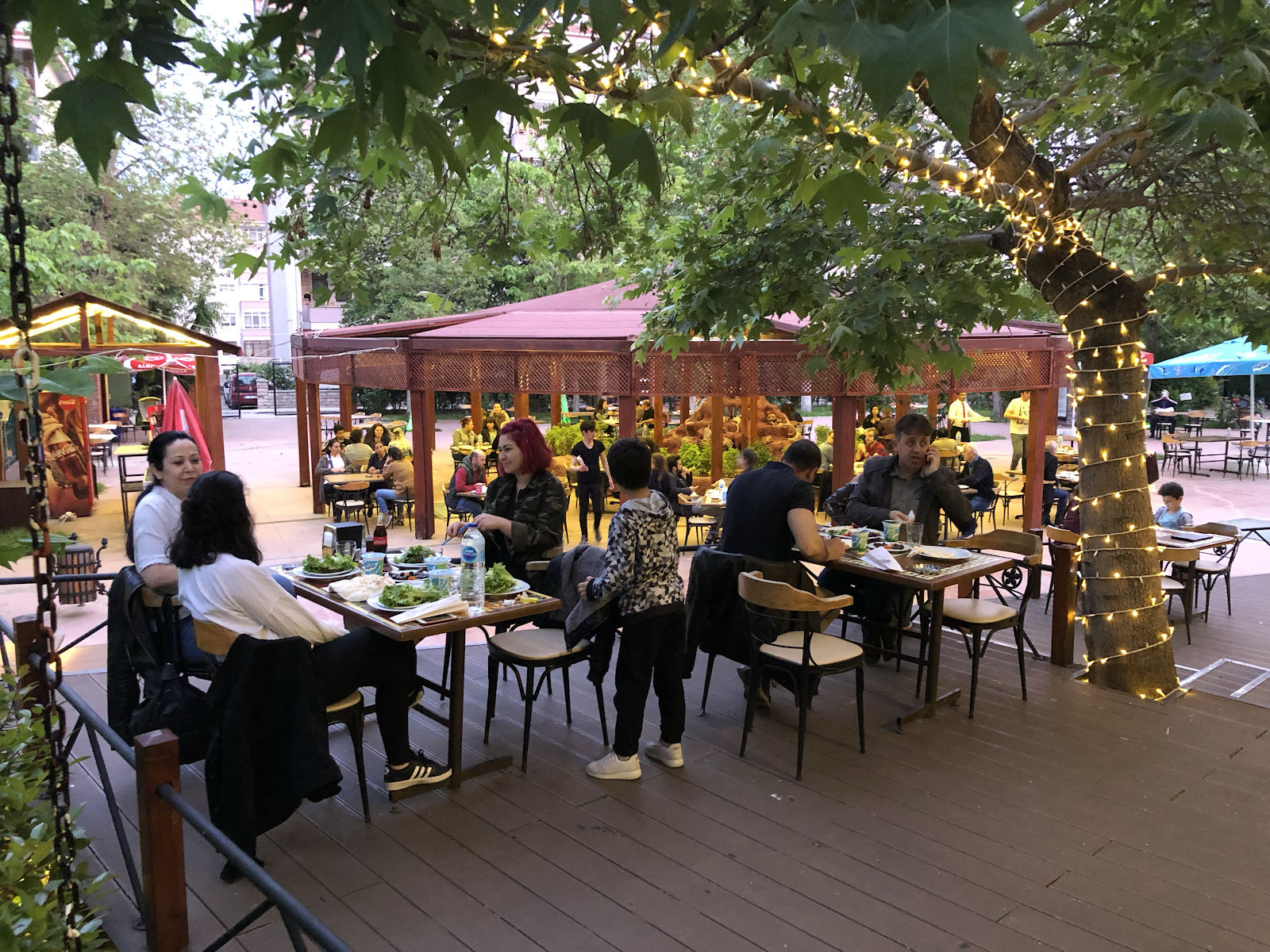 Araz Cafe & Restoran & Kebap — fotoğraf 1