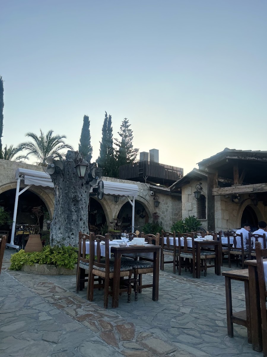 Archway Restaurant — photo 3