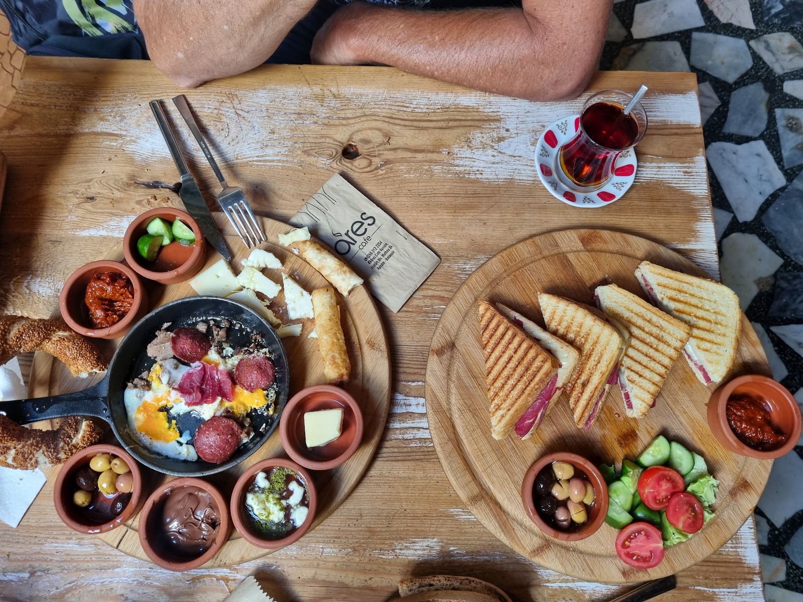 Ares Cafe — fotoğraf 5