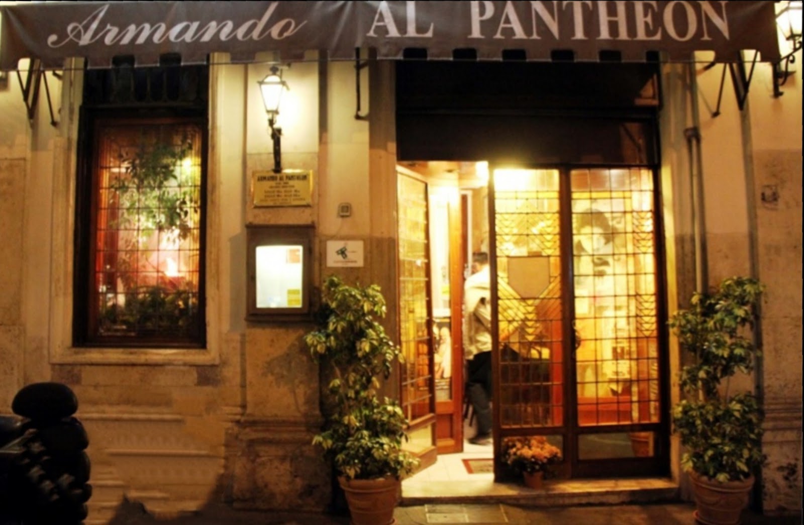 Armando al Pantheon — photo